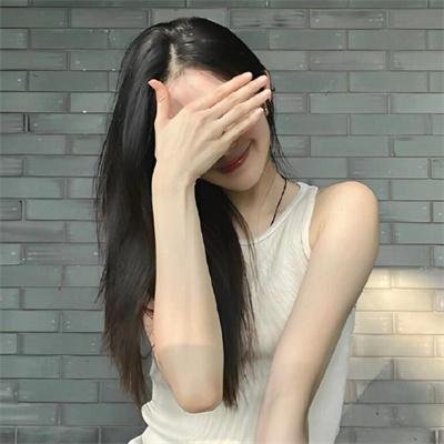 冰属性男子与酷酷女同事